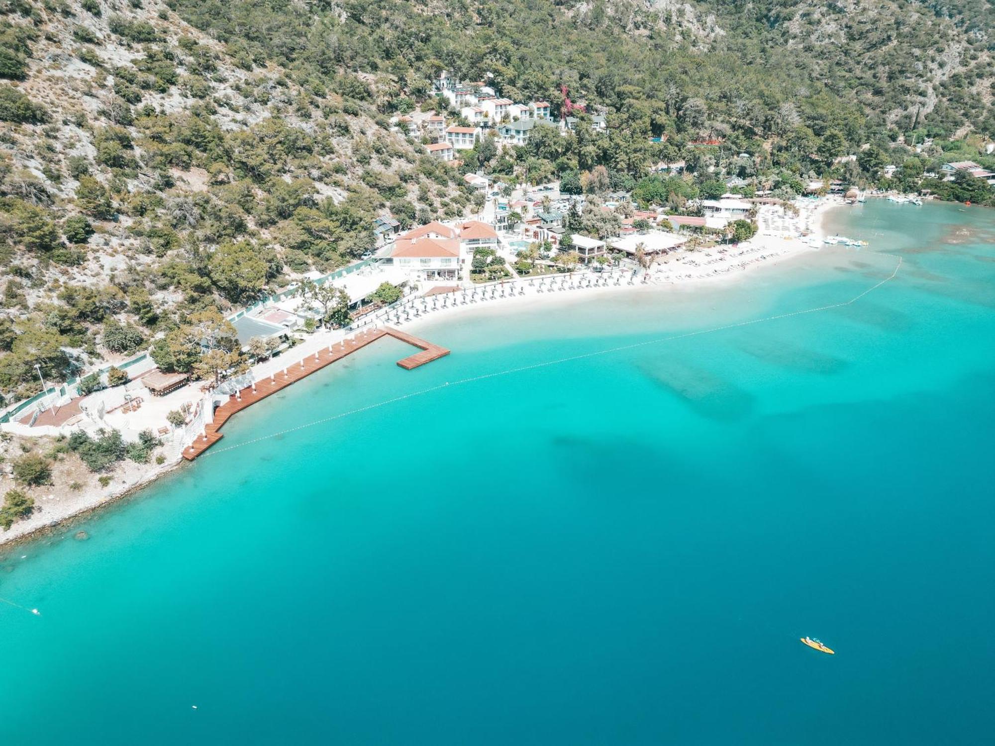 Meri Hotel